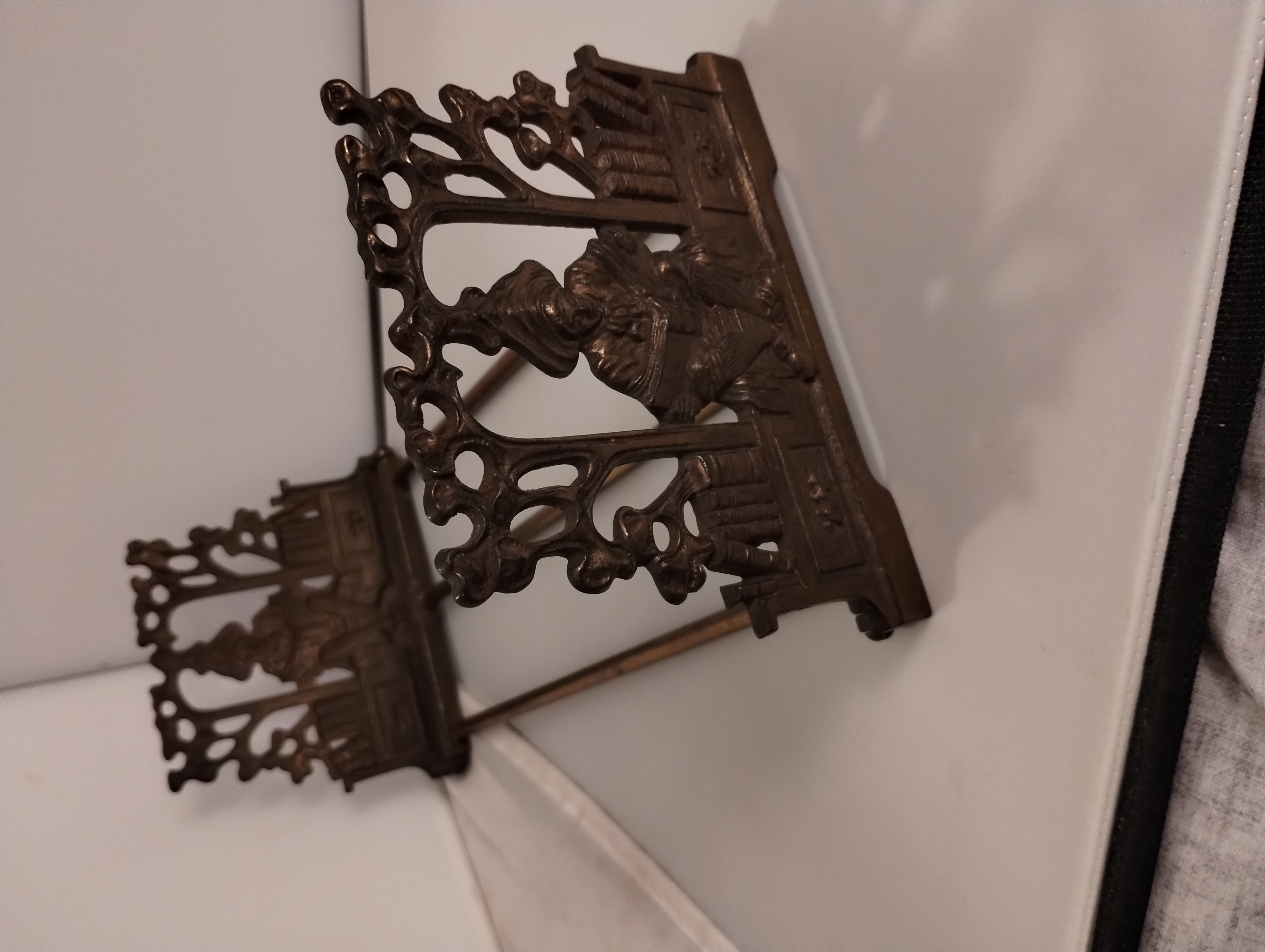 ANTIQUE EXPANDING BRONZE BOOK ENDS