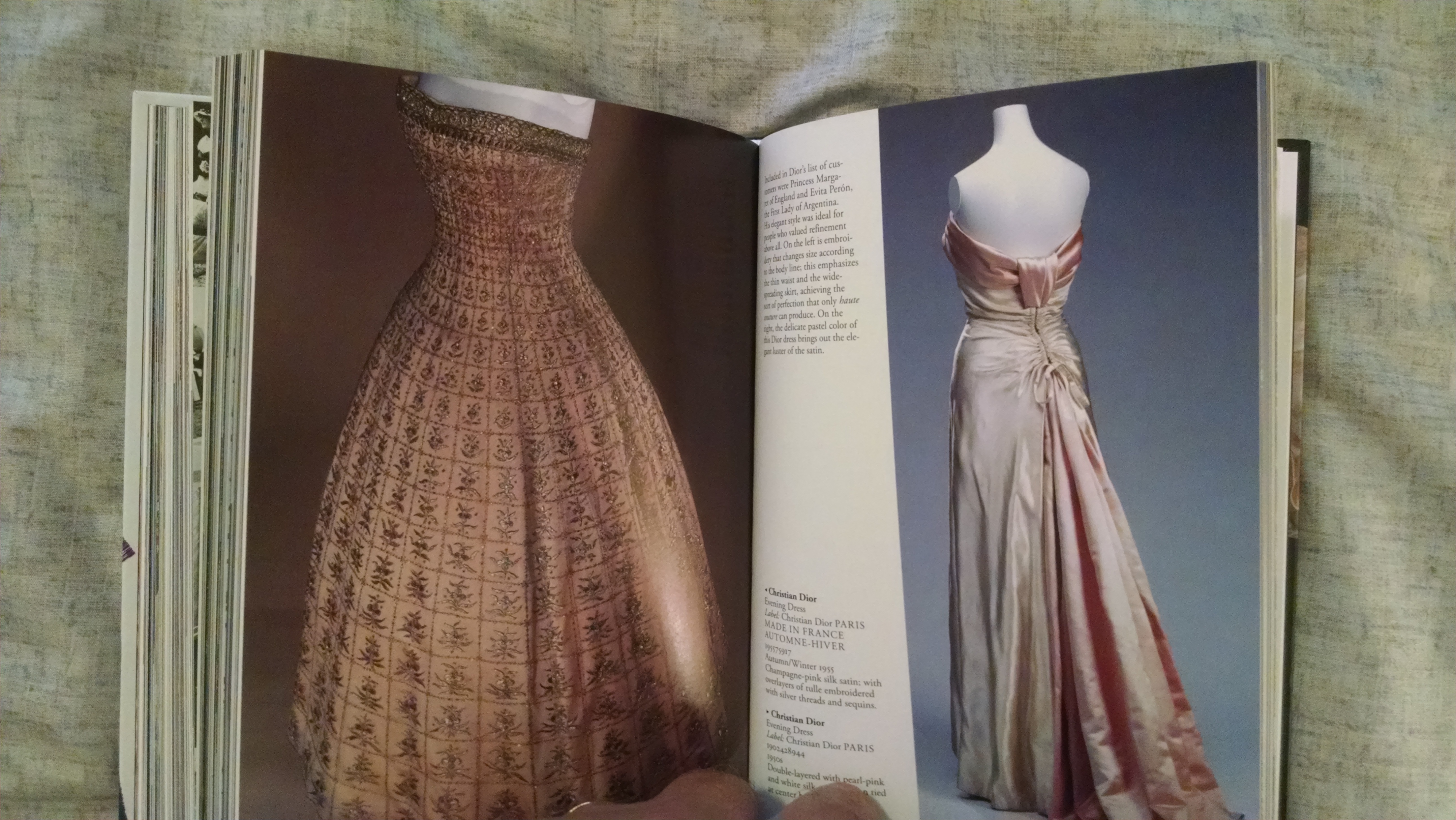 洋書 Fashion and Architecture 18th-Century Fashion in Detail | Art Book Iskus