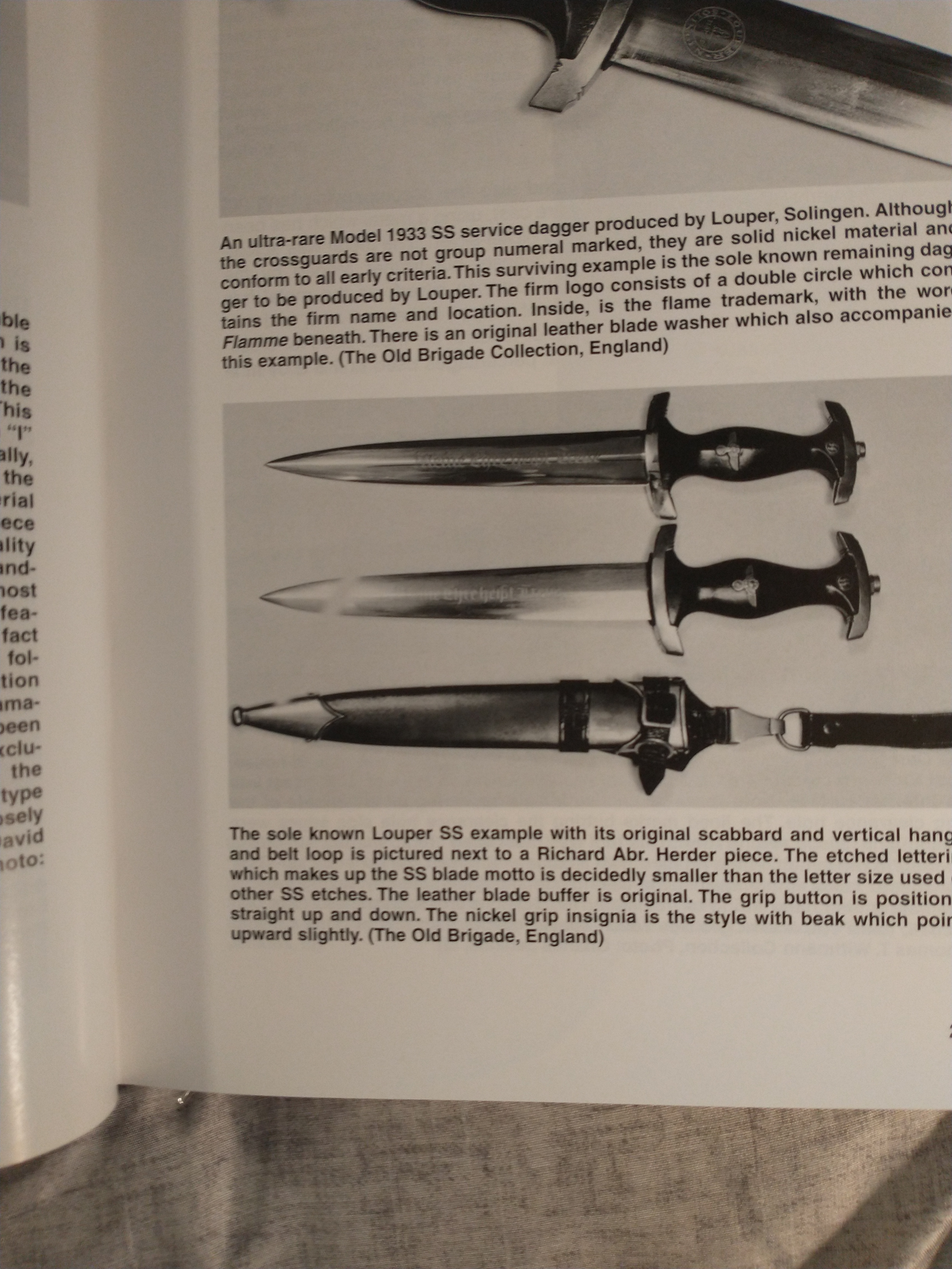 EXPLORING THE DRESS DAGGERS AND SWORDS OF THE GERMAN SS