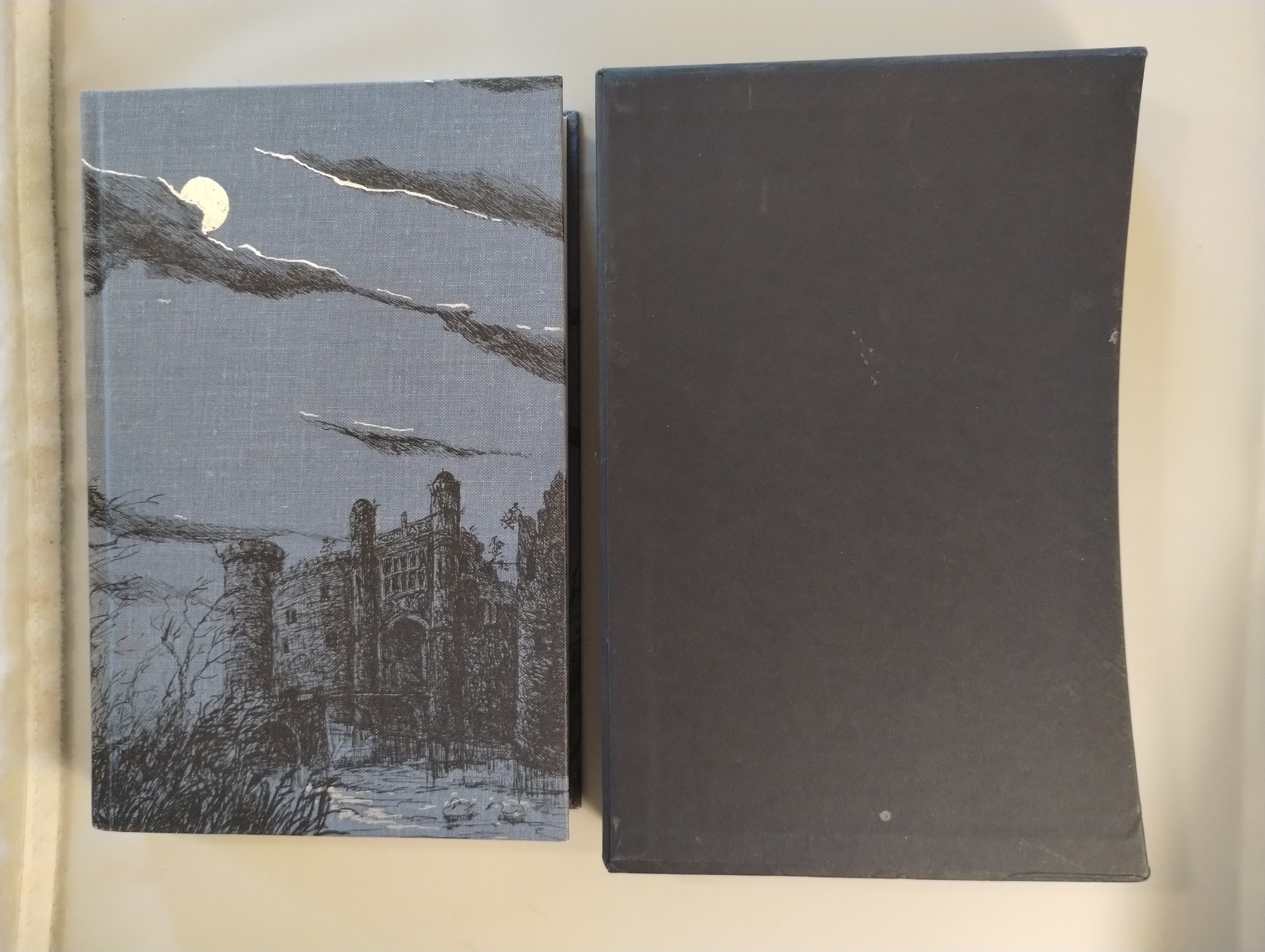 I CAPTURE THE CASTLE