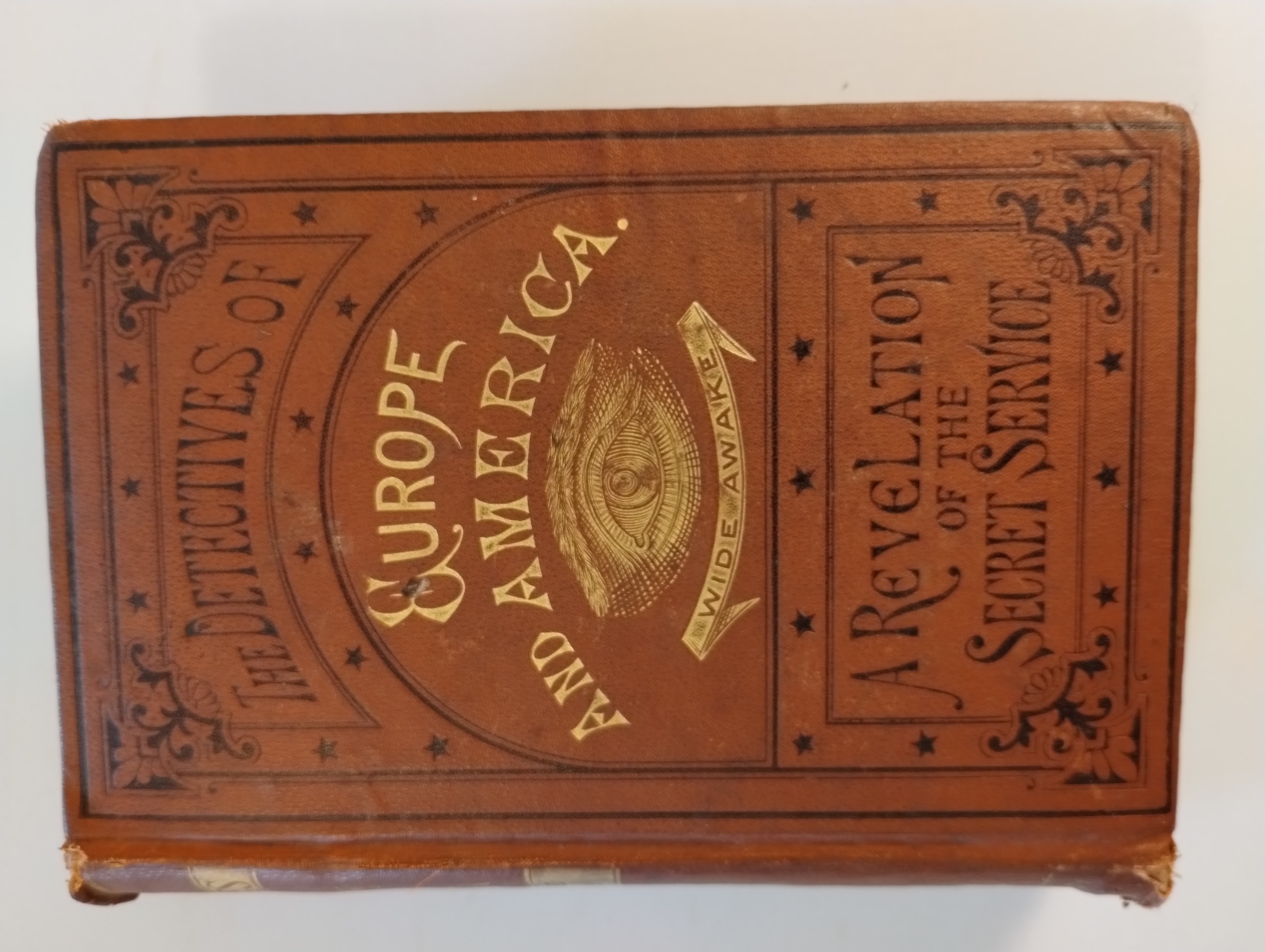 DETECTIVES OF EUROPE AND AMERICA